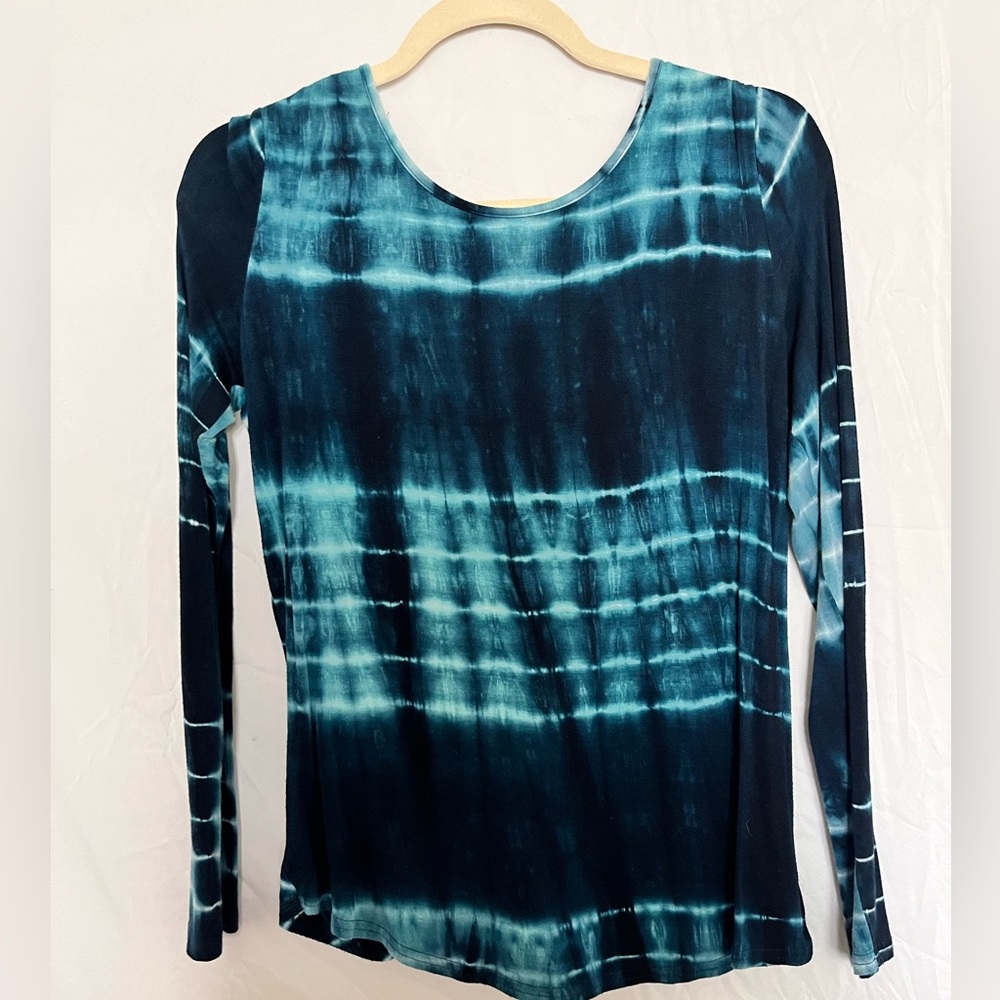 Backless bohemian long sleeve stretchy top